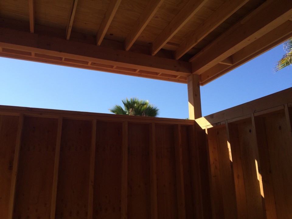 The exposed corner post and clerestory windows for great light