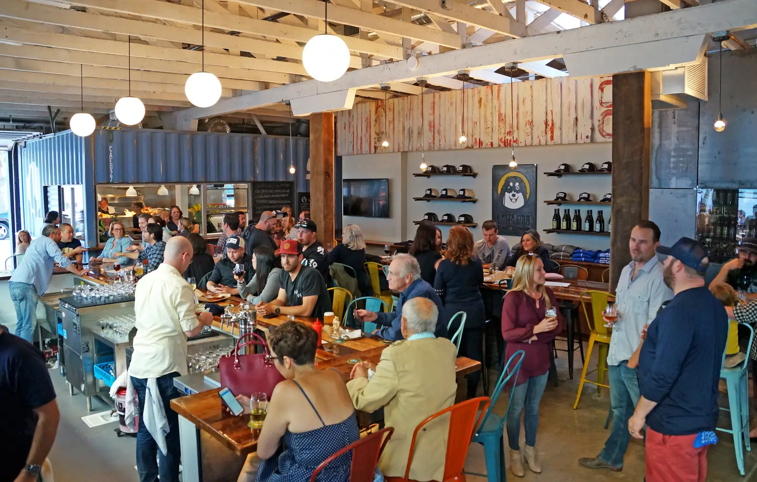 The Nook – Santa Barbara Restaurant Design